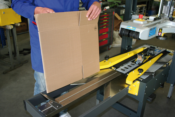 Kartonaufrichter_F100_01