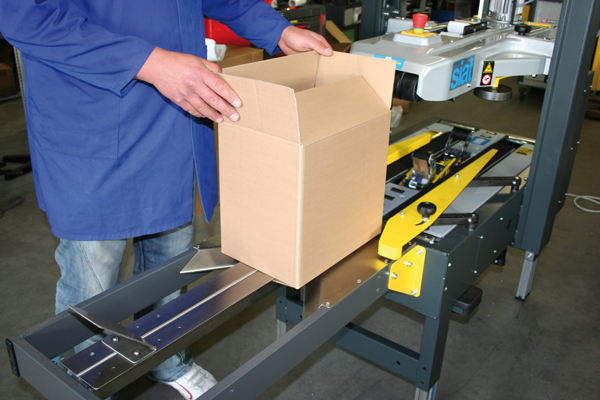 Kartonaufrichter_F100_04